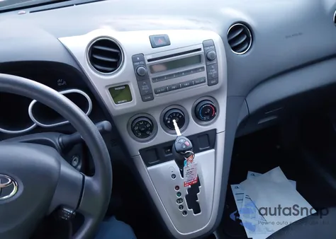 2009 Toyota Matrix z USA, uszkodzony, nr VIN 2T1KU40E99C033260